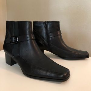 St Johns Bay leather ankle boots Black Sz 7.5